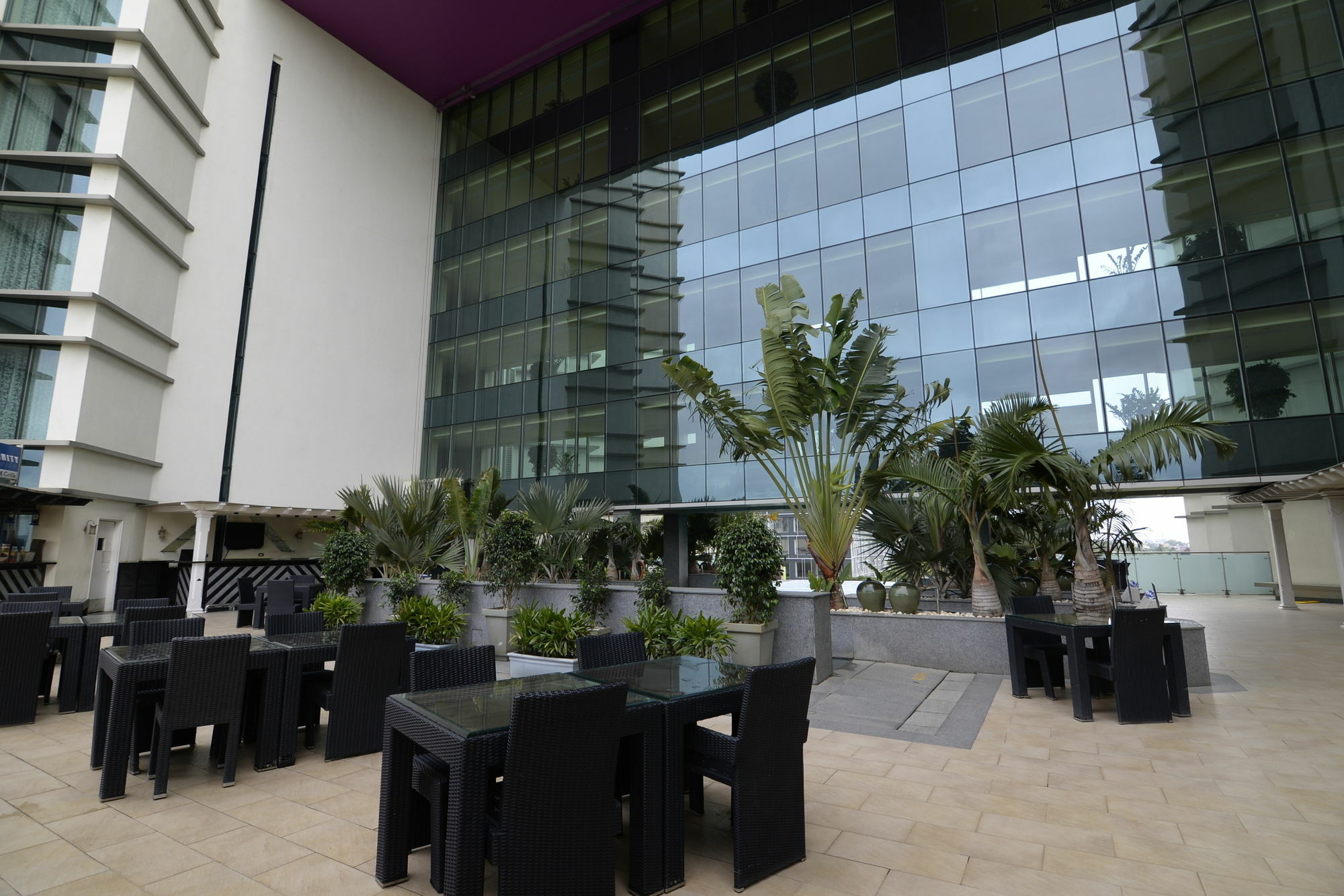 Hotel The Zuri Whitefield Bengaluru Bangalore Exterior foto