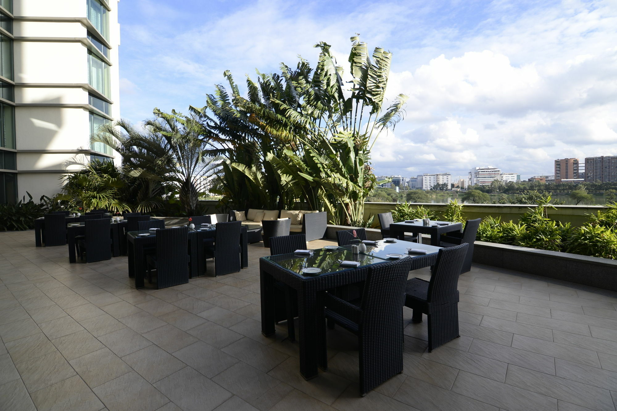 Hotel The Zuri Whitefield Bengaluru Bangalore Exterior foto