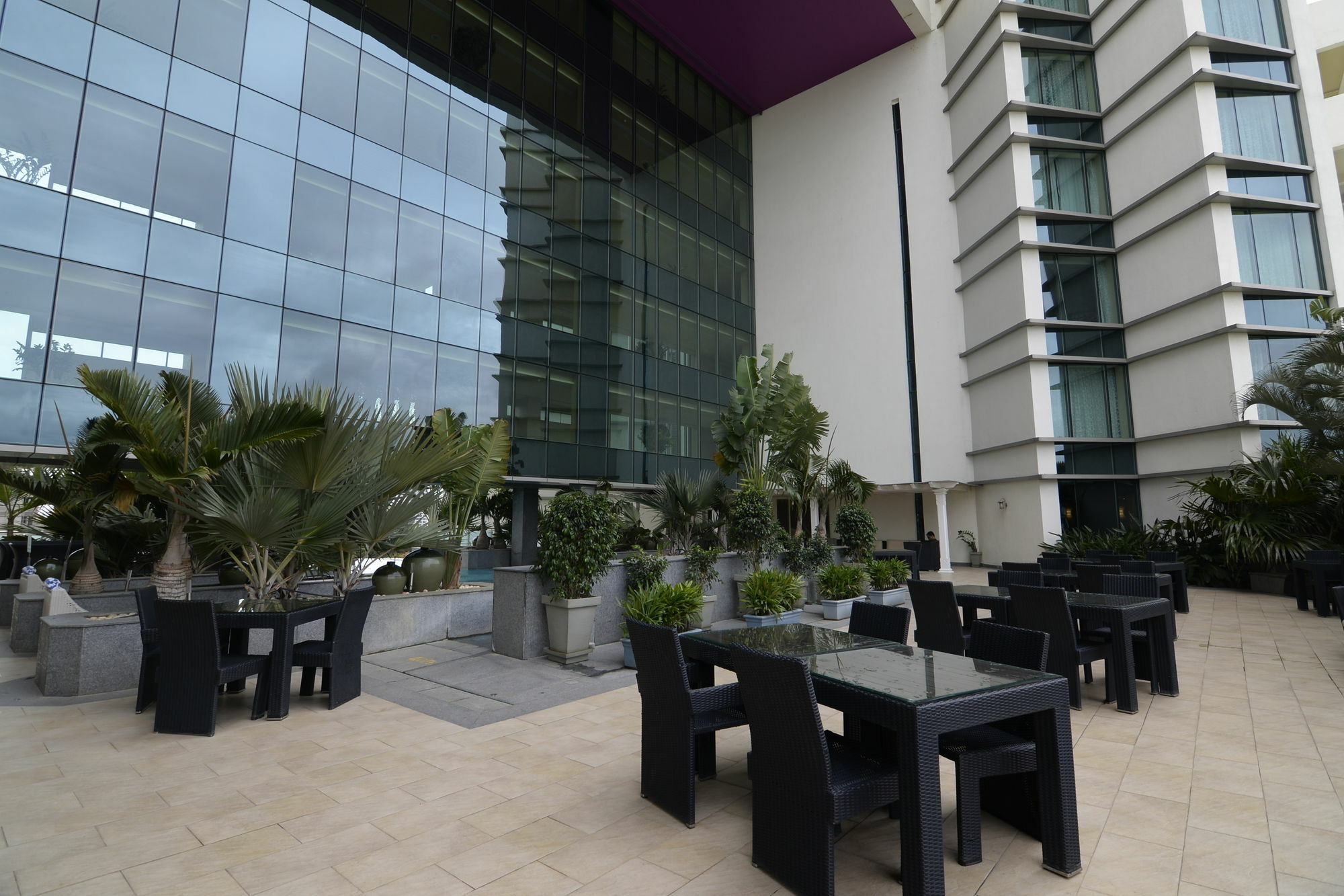 Hotel The Zuri Whitefield Bengaluru Bangalore Exterior foto